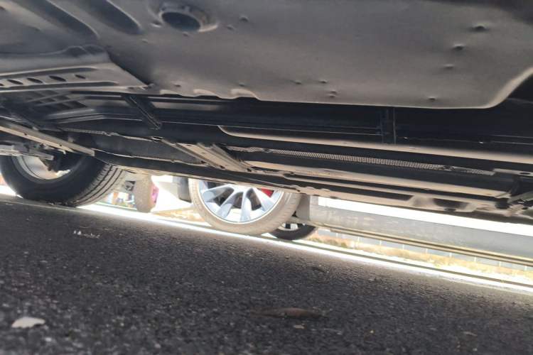 Used Cadillac XT4 2018 28T Two-Wheel-Drive Luxury Model Chassis Front Left