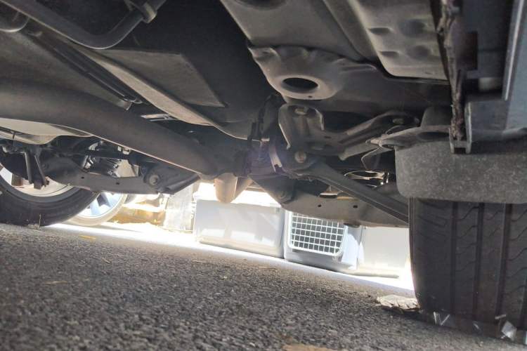 Used Cadillac XT4 2018 28T Two-Wheel-Drive Luxury Model Chassis Rear Right