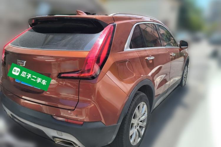 Used Cadillac XT4 2018 28T Two-Wheel-Drive Luxury Model Rear Right 45 Deg