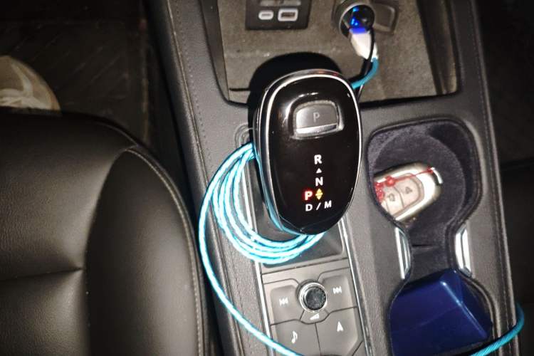 Used Cadillac XT4 2018 28T Two-Wheel Drive Leading Version Gear Lever