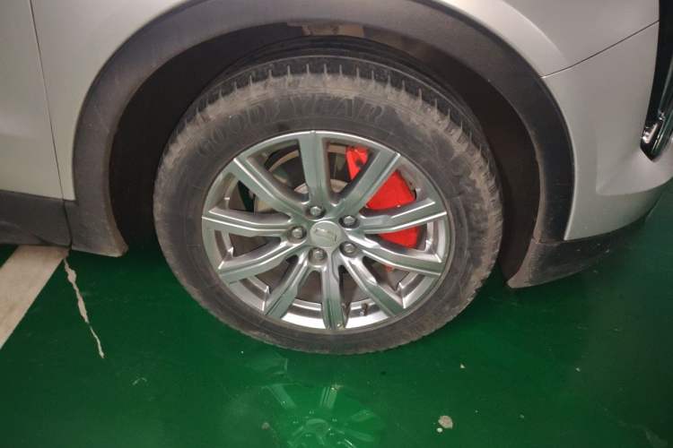 Used Cadillac XT4 2018 28T Two-Wheel Drive Leading Version Right Front Wheel Hub