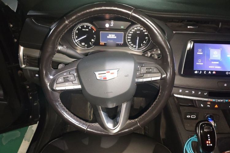 Used Cadillac XT4 2018 28T Two-Wheel Drive Leading Version Steering Wheel
