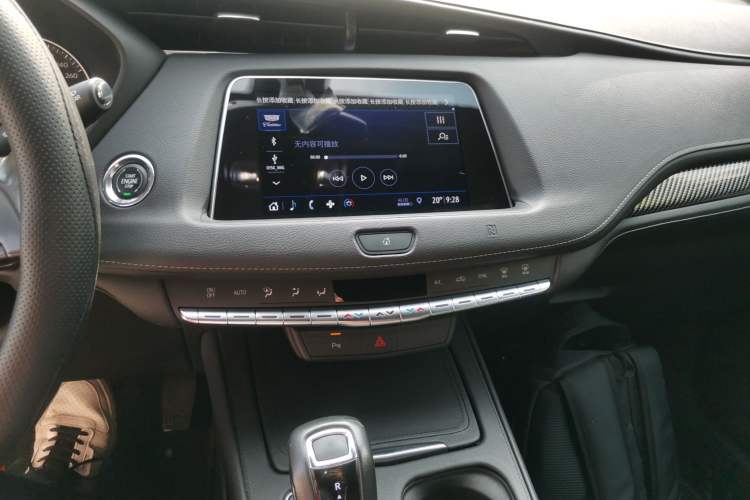 Used Cadillac XT4 2018 28T Two-Wheel Drive Tech Version Audio And AC Panel