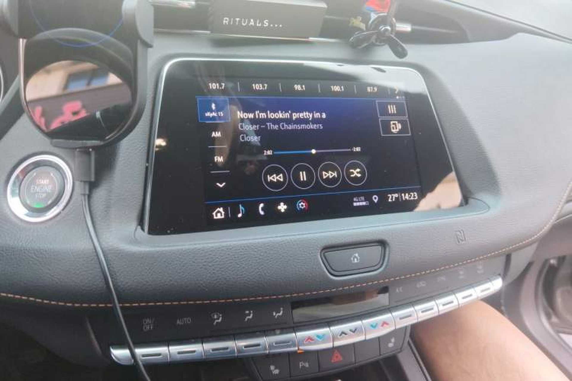 Used Cadillac XT4 2018 28T Two-Wheel Drive Luxury Sport Model Audio And AC Panel
