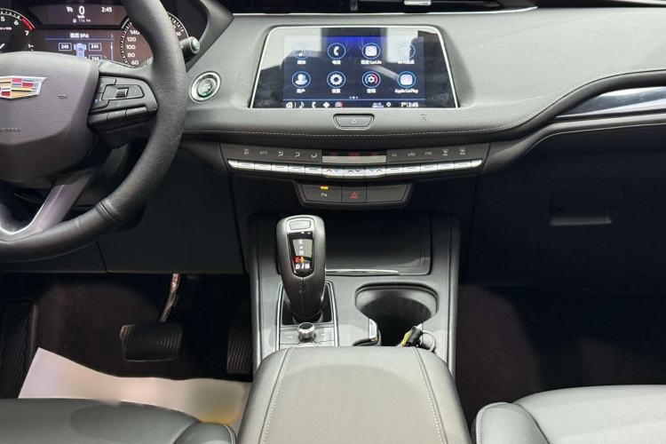 Used Cadillac XT4 2018 28T Two-Wheel Drive Tech Version Audio And AC Panel