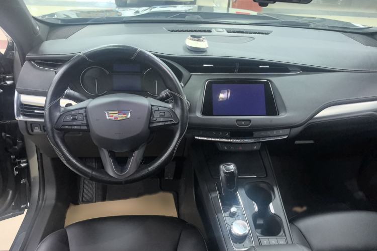 Used Cadillac XT4 2018 28T Two-Wheel Drive Leading Version Audio And AC Panel