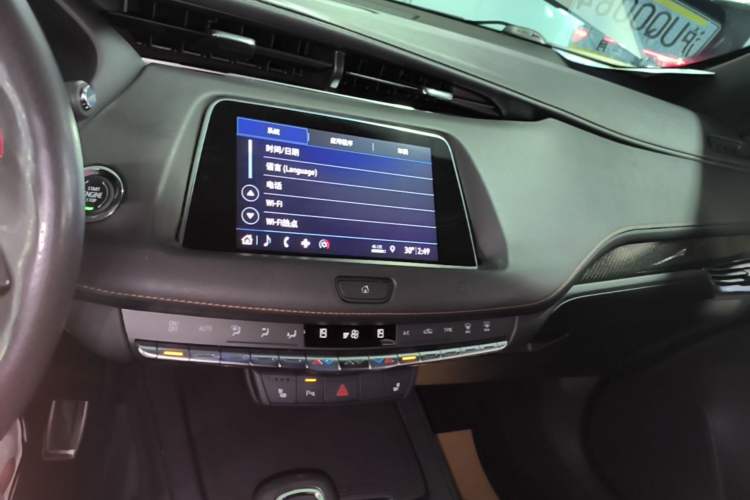 Used Cadillac XT4 2018 28T Two-Wheel Drive Luxury Sport Model Audio And AC Panel