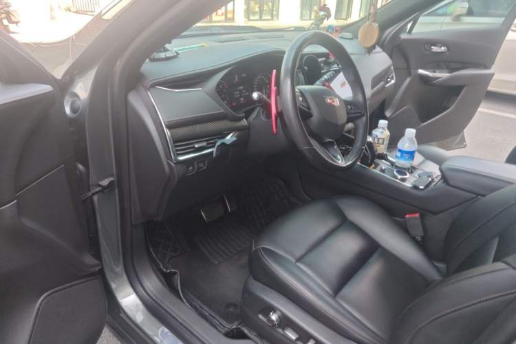 Used Cadillac XT4 2018 28T Two-Wheel Drive Luxury Sport Model Driver Seat