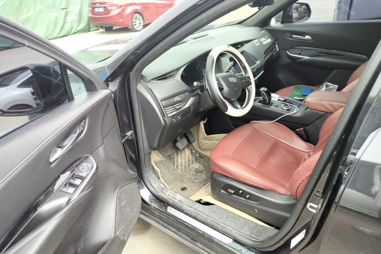 Used Cadillac XT4 2018 28T Two-Wheel Drive Tech Version Driver Seat