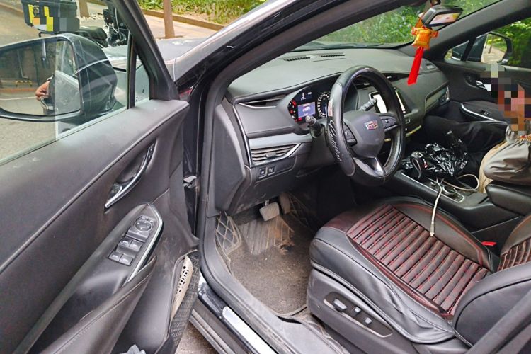 Used Cadillac XT4 2018 28T Two-Wheel-Drive Luxury Model Driver Seat