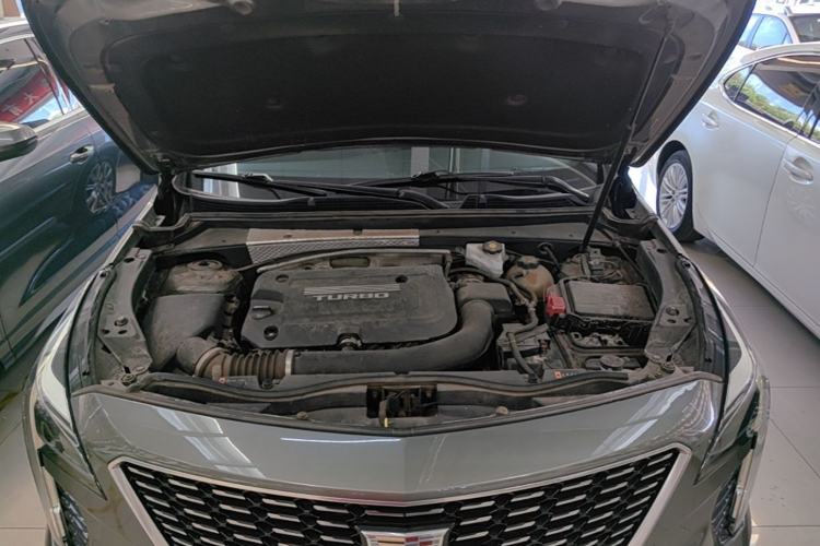 Used Cadillac XT4 2018 28T Two-Wheel Drive Leading Version Engine Bay