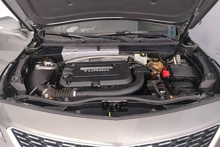 Used Cadillac XT4 2018 28T Two-Wheel Drive Tech Version Engine Bay