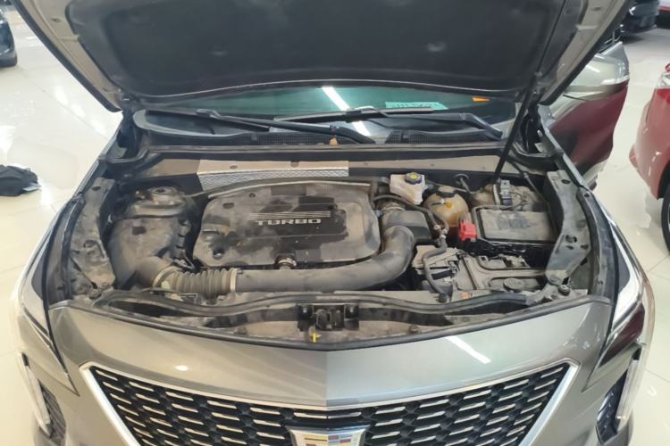 Used Cadillac XT4 2018 28T Two-Wheel Drive Tech Version Engine Bay