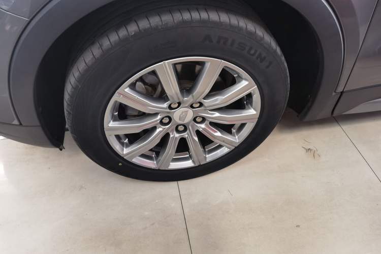Used Cadillac XT4 2018 28T Two-Wheel Drive Leading Version Exterior 1