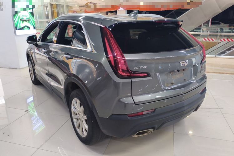 Used Cadillac XT4 2018 28T Two-Wheel Drive Tech Version Exterior 2