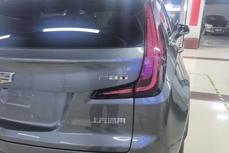 Used Cadillac XT4 2018 28T Two-Wheel Drive Leading Version Exterior 4