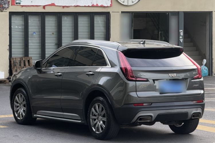 Used Cadillac XT4 2018 28T Two-Wheel Drive Leading Version Exterior 4