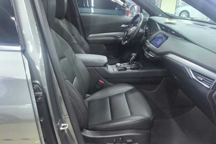 Used Cadillac XT4 2018 28T Two-Wheel Drive Leading Version Exterior 5