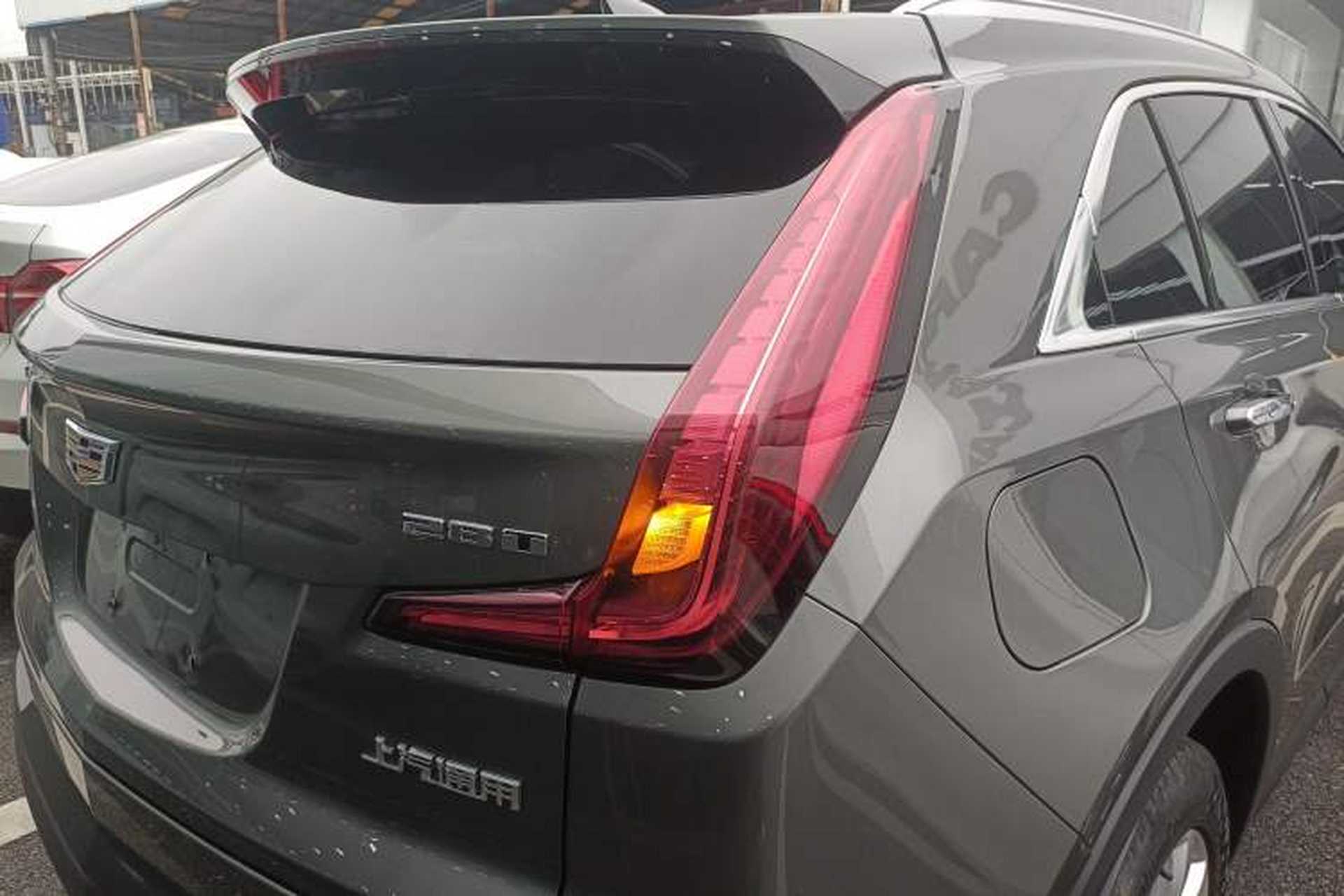 Used Cadillac XT4 2018 28T Two-Wheel Drive Tech Version Exterior 6
