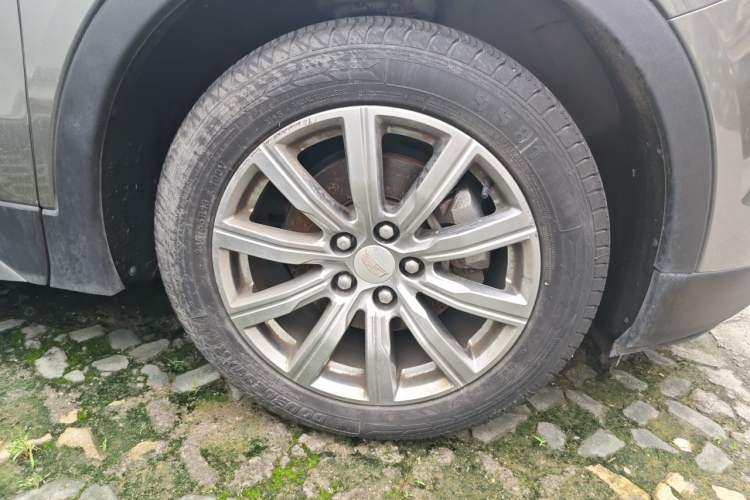 Used Cadillac XT4 2018 28T Two-Wheel Drive Leading Version Exterior 7