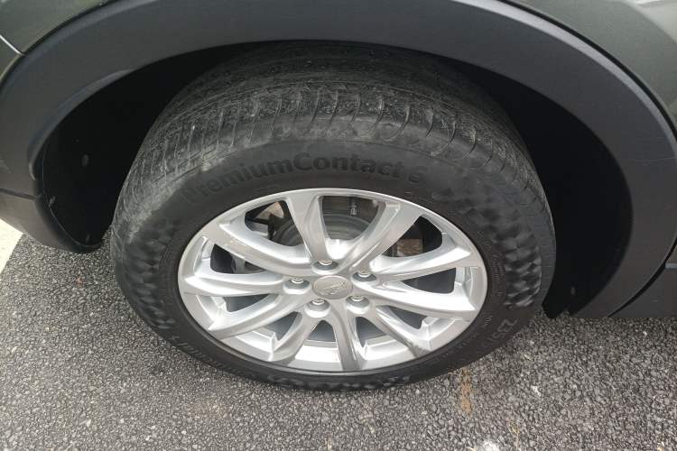 Used Cadillac XT4 2018 28T Two-Wheel Drive Tech Version Exterior 8