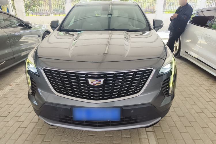Used Cadillac XT4 2018 28T Two-Wheel-Drive Luxury Model Front