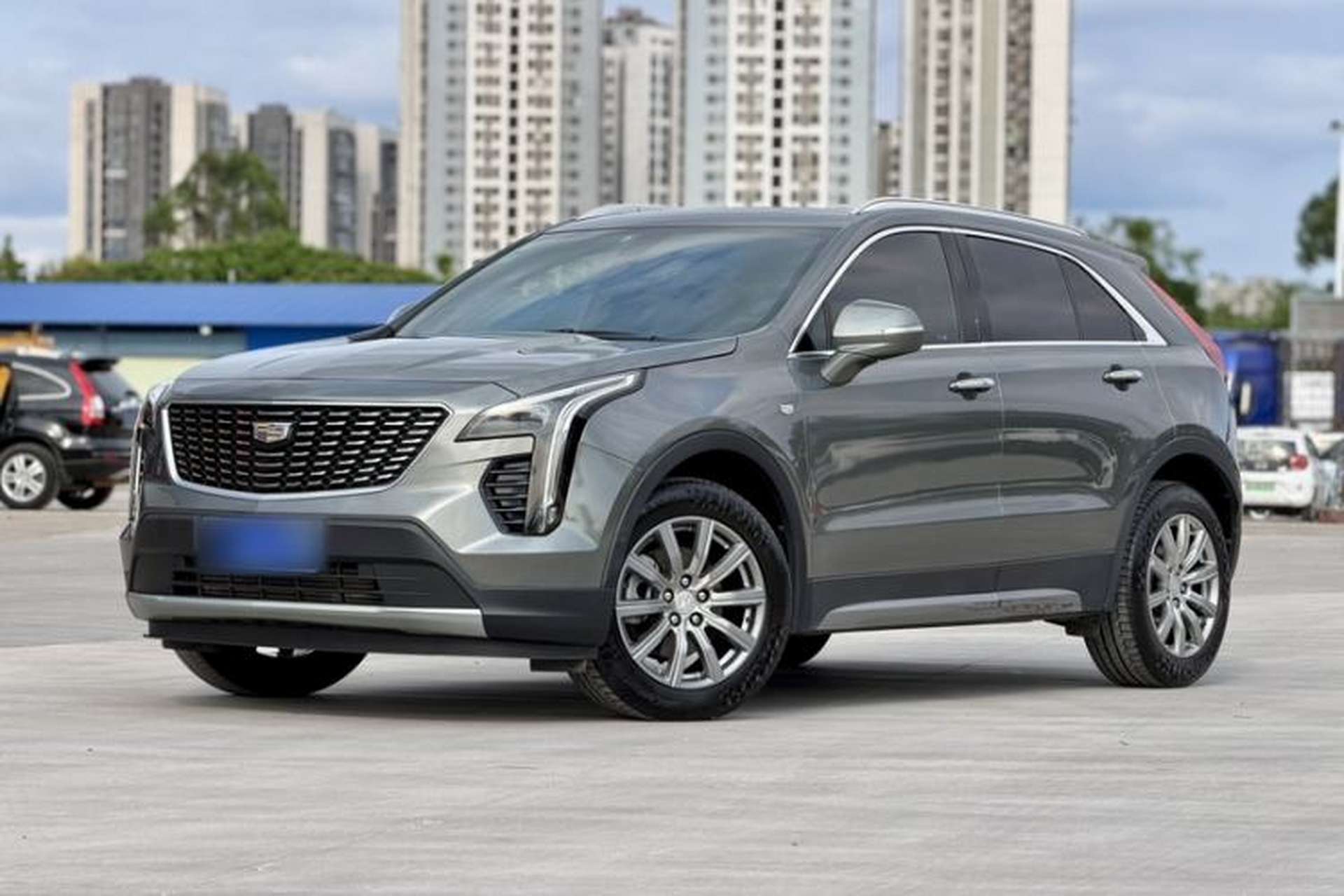 Used Cadillac XT4 2018 28T Two-Wheel Drive Leading Version Front Left 45 Deg