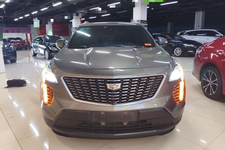 Used Cadillac XT4 2018 28T Two-Wheel Drive Tech Version Front