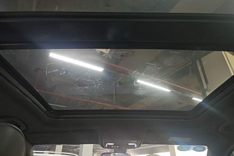 Used Cadillac XT4 2018 28T Two-Wheel Drive Tech Version Headliner