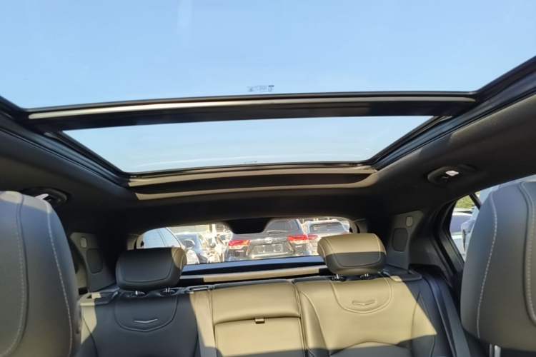 Used Cadillac XT4 2018 28T Four-Wheel Drive Leading Model Headliner