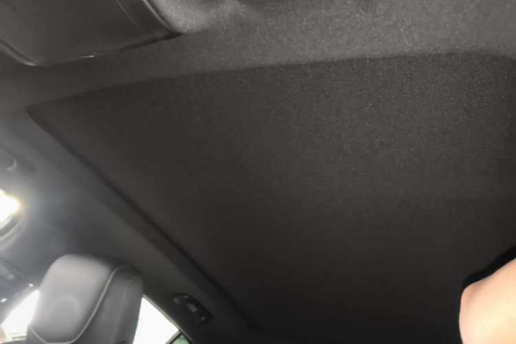 Used Cadillac XT4 2018 28T Two-Wheel Drive Luxury Sport Model Headliner