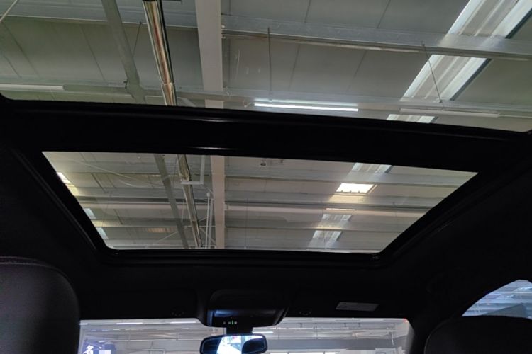 Used Cadillac XT4 2018 28T Two-Wheel Drive Leading Version Headliner