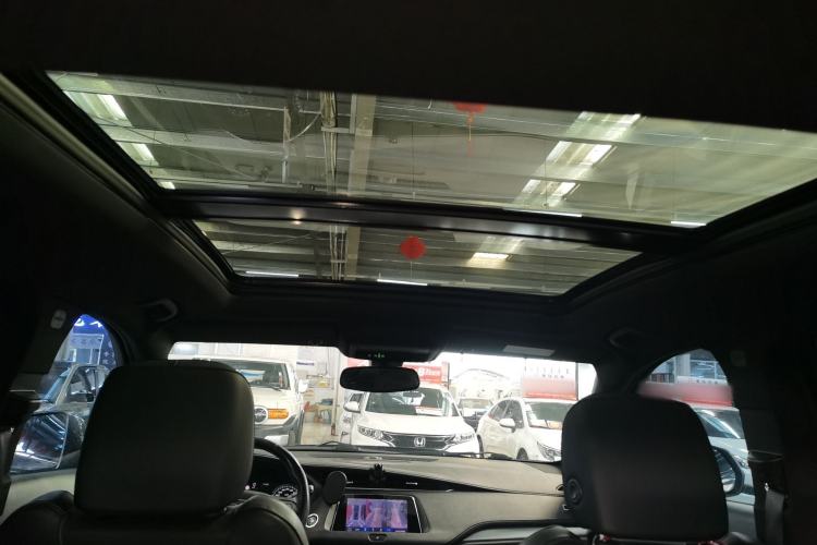 Used Cadillac XT4 2018 28T Two-Wheel Drive Leading Version Headliner