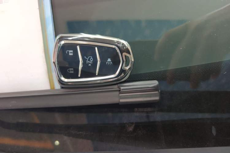 Used Cadillac XT4 2018 28T Two-Wheel Drive Tech Version Interior 1