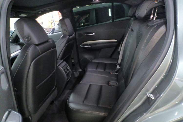 Used Cadillac XT4 2018 28T Two-Wheel Drive Leading Version Interior 1