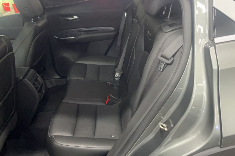 Used Cadillac XT4 2018 28T Two-Wheel Drive Tech Version Interior 1