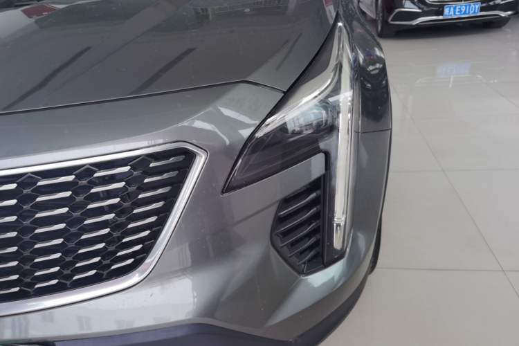 Used Cadillac XT4 2018 28T Two-Wheel Drive Leading Version Left Front Headlight