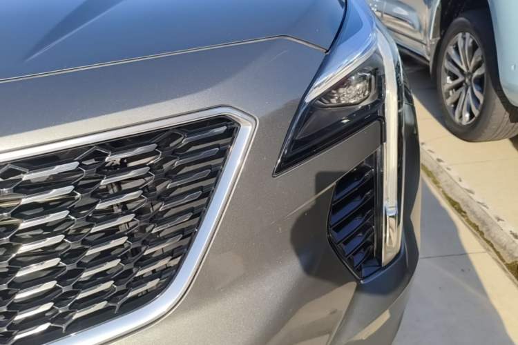 Used Cadillac XT4 2018 28T Four-Wheel Drive Leading Model Left Front Headlight