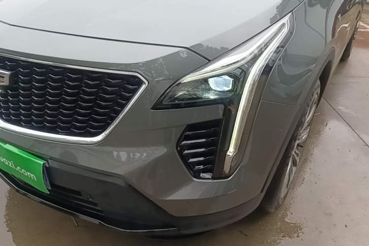 Used Cadillac XT4 2018 28T 4x4 Platinum Sport Edition Left Front Headlight