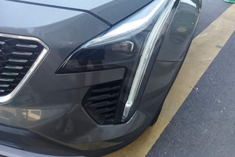 Used Cadillac XT4 2018 28T Two-Wheel Drive Leading Version Left Front Headlight