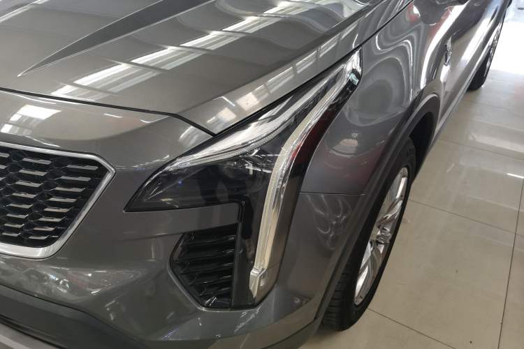 Used Cadillac XT4 2018 28T Two-Wheel Drive Leading Version Left Front Headlight