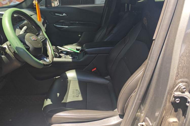 Used Cadillac XT4 2018 28T Two-Wheel Drive Tech Version Left Front Seat