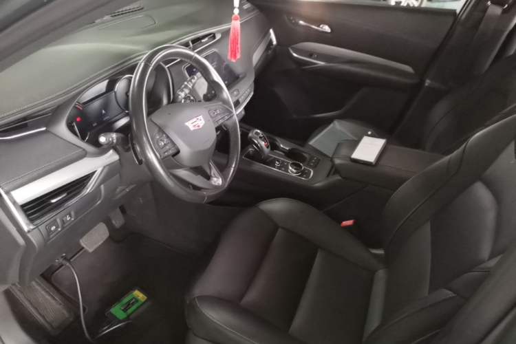 Used Cadillac XT4 2018 28T Two-Wheel Drive Leading Version Left Front Seat