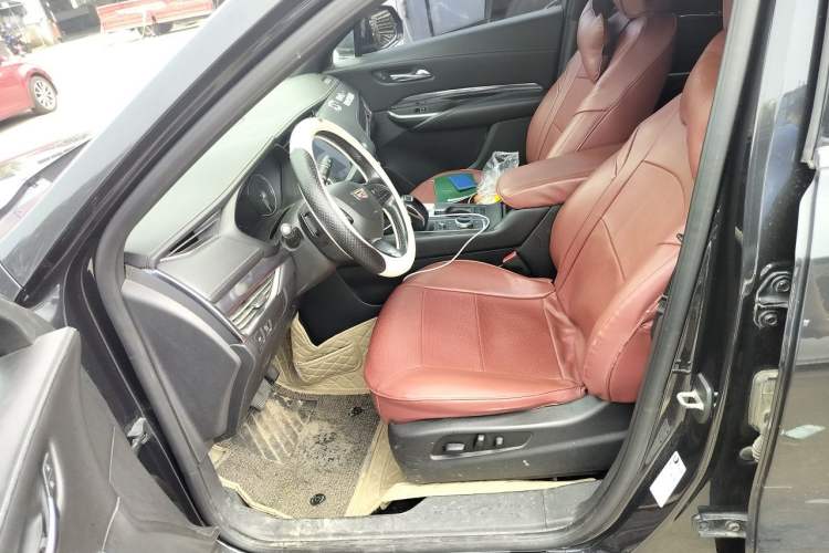 Used Cadillac XT4 2018 28T Two-Wheel Drive Tech Version Left Front Seat