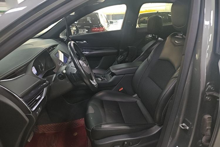 Used Cadillac XT4 2018 28T Two-Wheel Drive Tech Version Left Front Seat