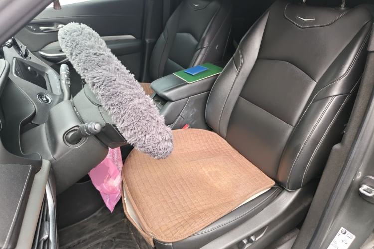 Used Cadillac XT4 2018 28T Two-Wheel Drive Leading Version Left Front Seat