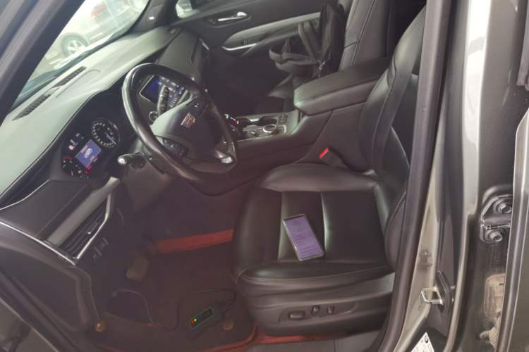 Used Cadillac XT4 2018 28T Two-Wheel Drive Leading Version Left Front Seat