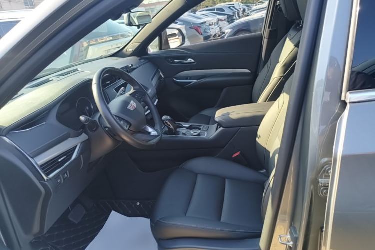 Used Cadillac XT4 2018 28T Four-Wheel Drive Leading Model Left Front Seat