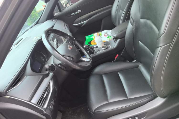 Used Cadillac XT4 2018 28T Two-Wheel-Drive Luxury Model Left Front Seat