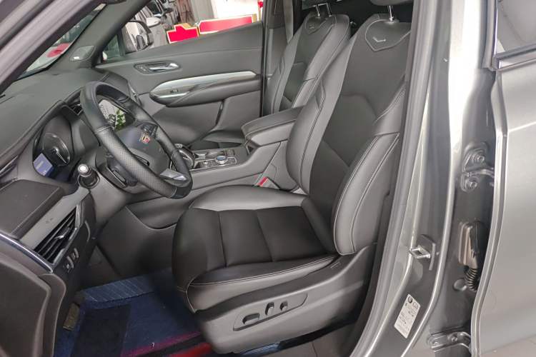 Used Cadillac XT4 2018 28T Two-Wheel Drive Leading Version Left Front Seat